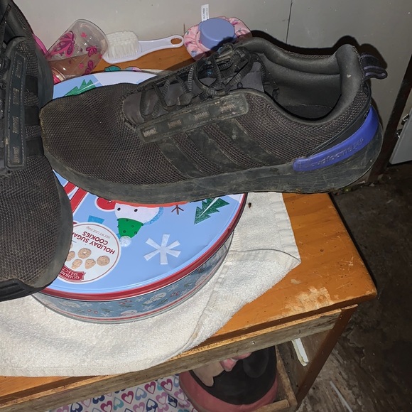 Adidas shoes - Picture 2 of 5